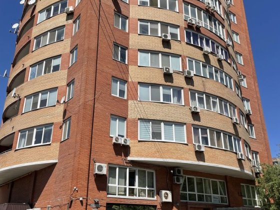 Продам новострой Центр 151 кв. Дніпро