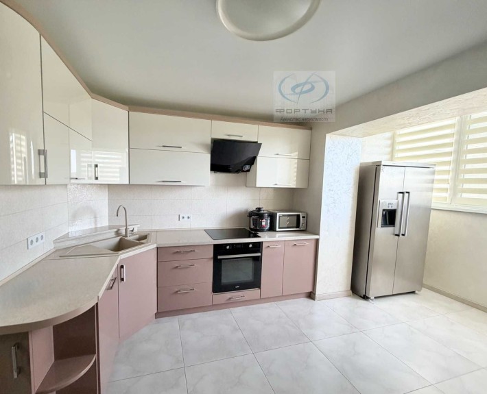 ПРОСТОРА  3 кім. квартира в новобудові р-н МИТНИЦЯ - фото 1