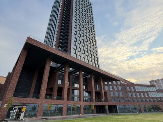 Продам квартиру Новострой Набережная Центр Дніпро