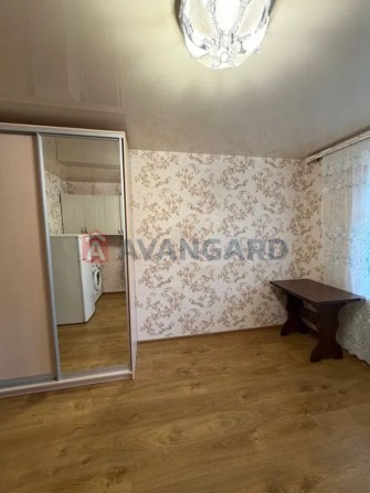 Кімнатна в гуртожитку в гарному районі міста - фото 1