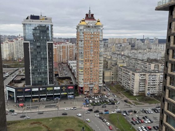 Без% продам 4 кімн квартиру 150 м2 у Оболонь Резиденс без ремонту