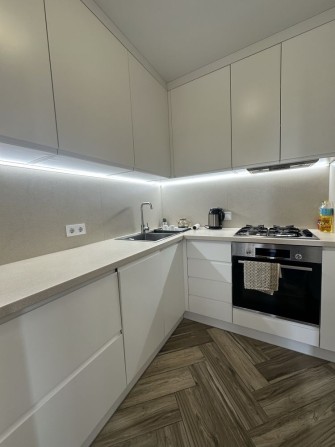 Продаж 3 кімнатної квартири на Київській - фото 1