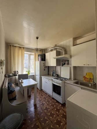 Продам 3к ж/м Парус другий поверх. - фото 1