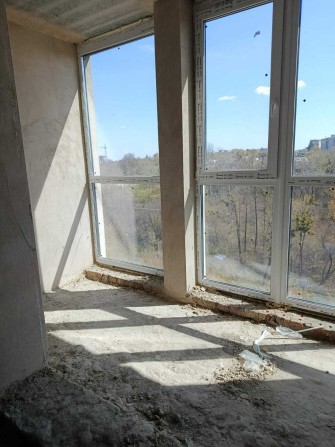 Квартира з вигідною ціною та виглядом на річку - фото 1