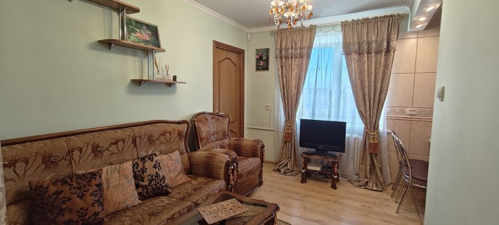 Житомир Центр продам квартиру - фото 1