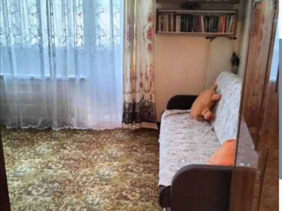 Продаётся 1 к. кв. с автономным  отоплением на Сухачевке (Таромское) Днепр