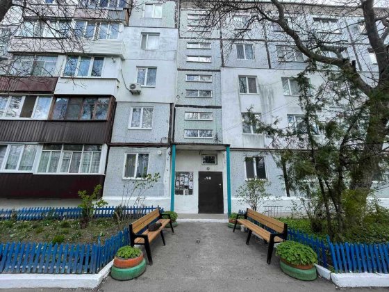 Продам большую 2-к квартиру ул.Д.Самойловича/Бехтерева/Кап.Гараж на 2 авто! Дніпро