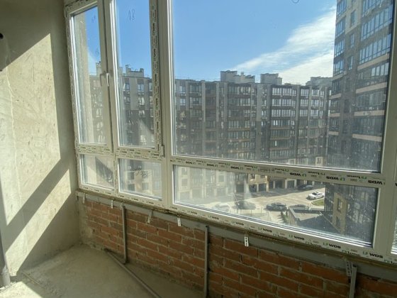 Продам велику 1-кімнатну квартиру 56 м² в ЖК «Гранд Сіті Домбровський» Житомир