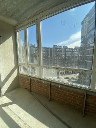 Продам велику 1-кімнатну квартиру 56 м² в ЖК «Гранд Сіті Домбровський» - фото 1