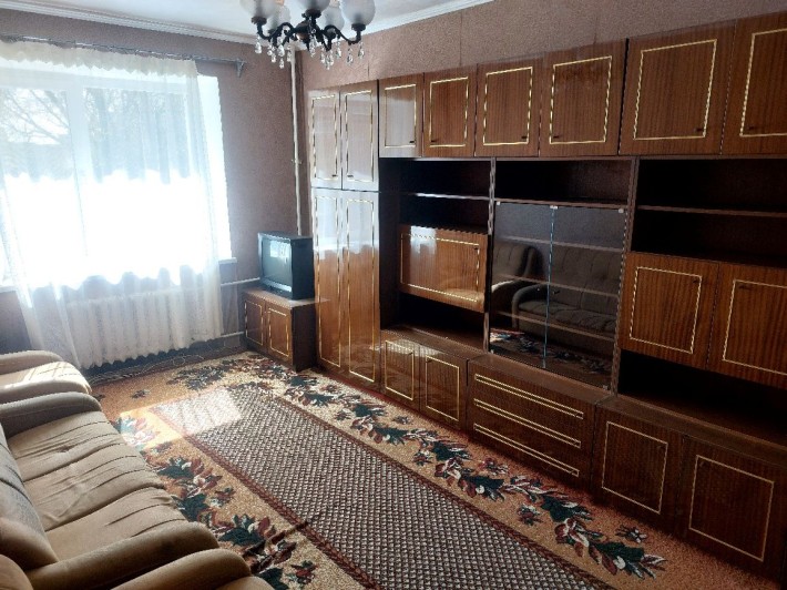 Продаж 3к квартири.Ближнє Замостя,вул.Янгеля. сєредній поверхЧастково ремонт - фото 1