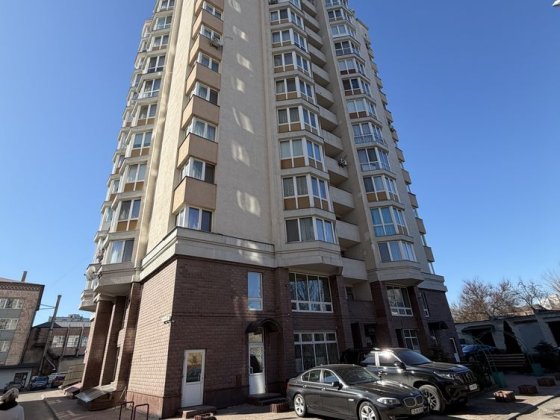 СРОЧНО!!! 2-х кімнатна квартира в якісному будинку 78 м2 Чернигов