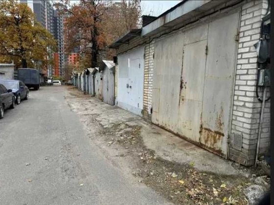 Продаж цегляного гаража в ГК "Лукьяновец-2"