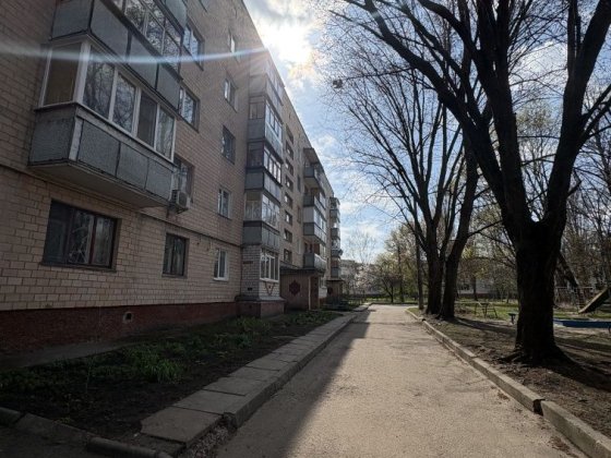 Продаж 3 кім квартира Вул Доценко 25 в біля 12 школи Чернигов
