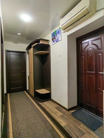 Продам 2к квартиру ул. Семафорная. Можно безналичный расчёт. - фото 1