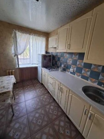 Продам 2-комнатную квартиру на Правде в КИРПИЧНОМ доме - фото 1