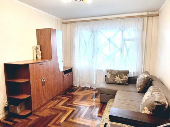 Продается 2 - комн. квартира, Бородинский мкрн, р-н "Континента" Запорожье