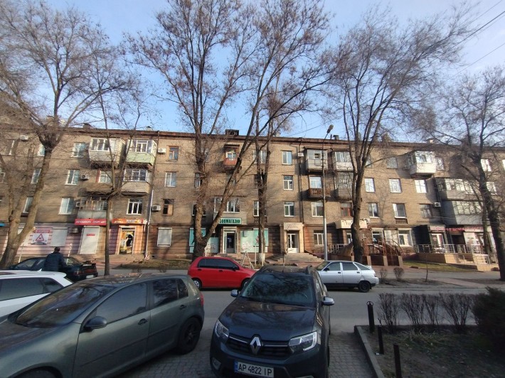 Продам 2-х ком."Сталинку" ,центр,Сталеваров,15 - фото 1