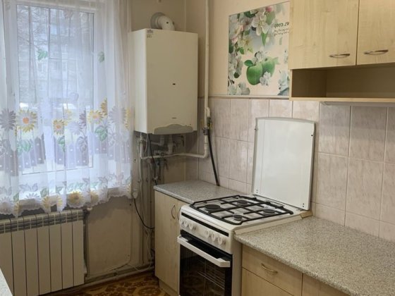 Продам 2 х кімнатну на Площі Польовій з автономним опаленням Житомир