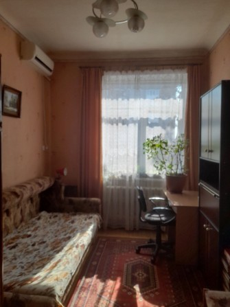 Продам 2ком.квартиру Сталинка Спецпроэкт. Парк Т. Г. Шевченка 4этаж - фото 1