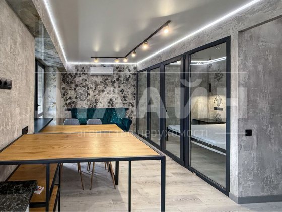 1 комн в стилі ЛОФТ з новим ремонтом на Дудикіна