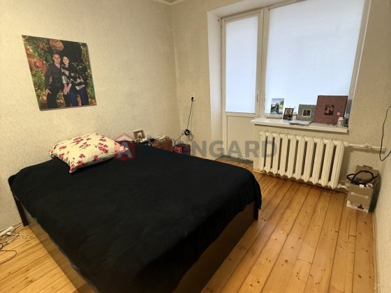 Продається двухкімнатна квартира у центрі міста біля Алеї слави Запорожье