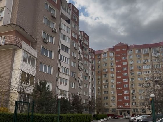 В продаже 1 ком.кв .с техникой и мебелью .Пески Запоріжжя