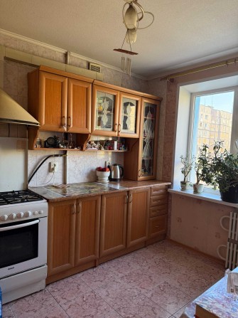 Продам 3 к. квартиру-на ЖМ Перемога ( Победа)-  Держ програми . - фото 1