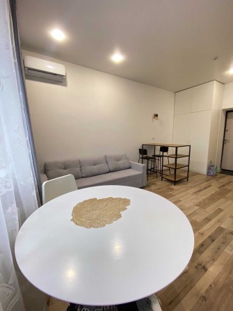 Продаж квартири студії  в клубному будинку з ремонтом пр. Поля низ Центр єОселя для ВПО єВідновлення - фото 1