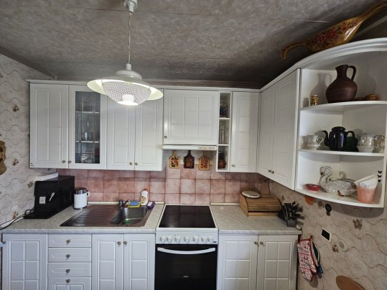 Продам 4х комнатную квартиру на ул.Литейной Дніпро