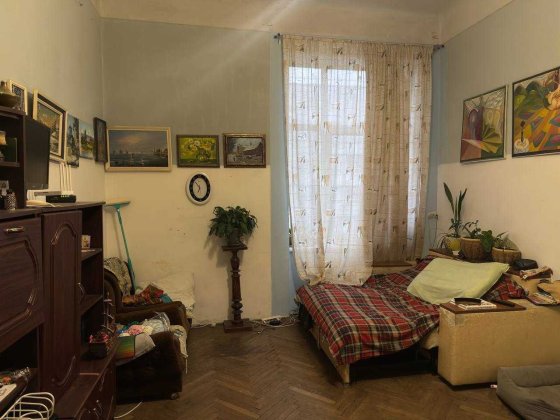 Продаж 2-кімнатої квартири біля Собору Святого Юра вул. Митрополита Андрея Львов