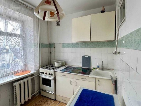 Продаж 2 кімнатної • Центр • Середній поверх • Цегла • Чешка Житомир
