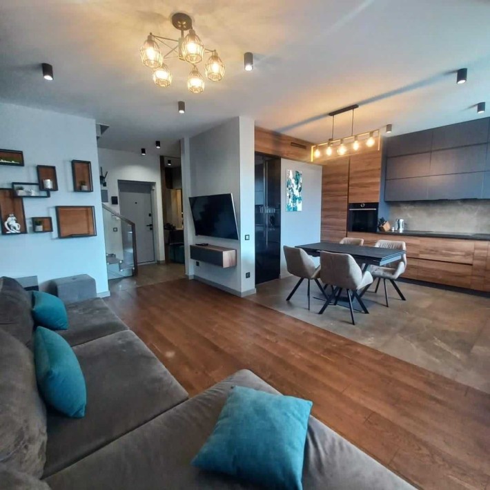 Найнижча пропозиція на ринку | квартира з дизайнерським ремонтом ЖК Мальви вул. Тернопільська - фото 1