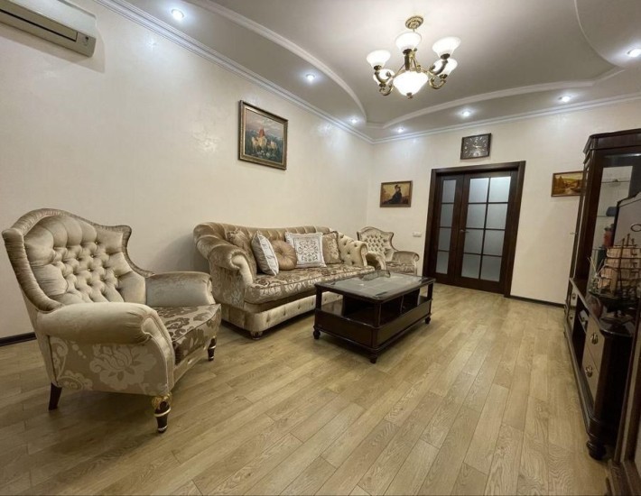 Продаж 2к 87м² ЖК Оазис, Івасюка 6,  парк Наталка, набережна, метро Оболонь - фото 1