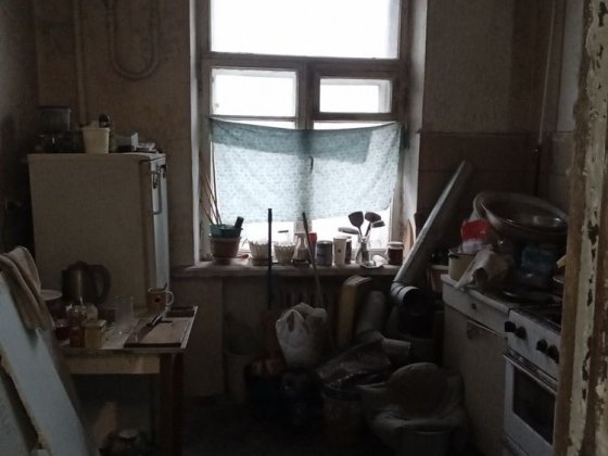 Продам 4-х комнатную квартиру Центр Дніпро