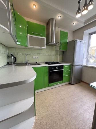 Продам большую 1к квартиру с капитальным ремонтом на Солнечном - фото 1