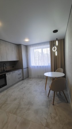 Продам 1но кімнатну в новобудові! - фото 1