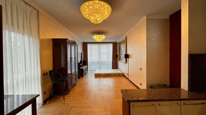 Продаж унікальної квартири, 106 м2, вул. Б.Хмельницького $440000 - фото 1