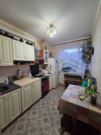 Продається 3-кімнатна квартира на вул. Незалежності (Попова), 3 поверх - фото 1