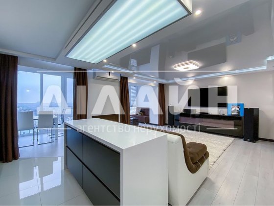 3х комн в стиле HIGH TECH на Бабурке Запорожье