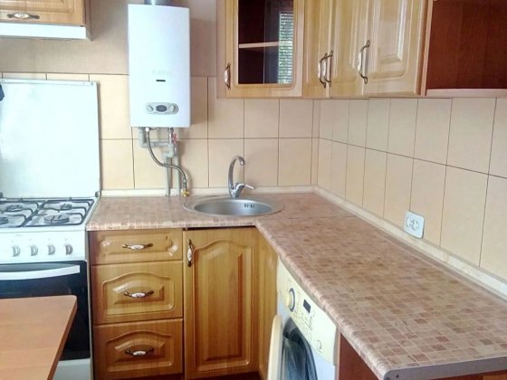 Продам 1ком. кв-ру, Правый берег, ул.Михайлова(р-н 9й гор.больницы)4/5 Запорожье