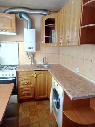 Продам 1ком. кв-ру, Правый берег, ул.Михайлова(р-н 9й гор.больницы)4/5 - фото 1