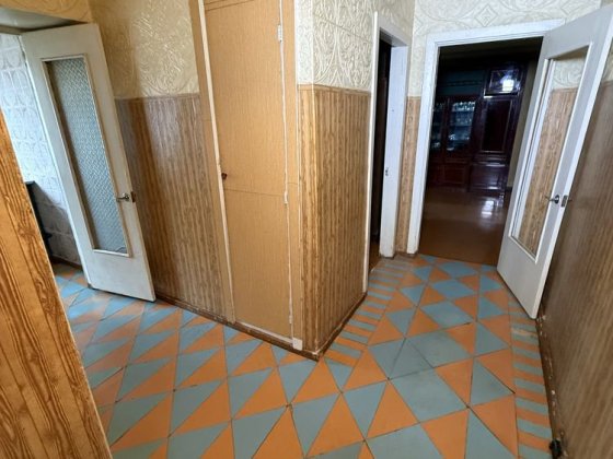 Продаж 3 кімнатноі квартири Шкільний Кропивницкий