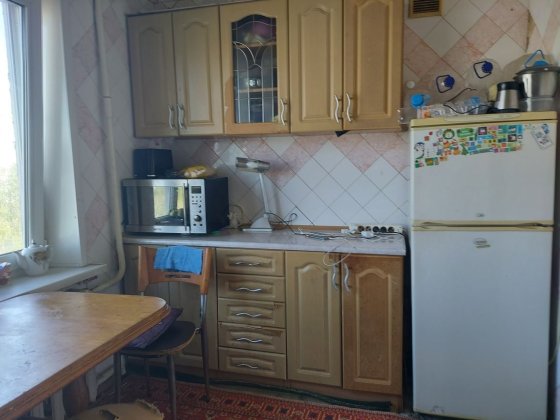 2 кімн.кв.Шкільна 7/9 техніка меблі 23000 у.о0 Запорожье