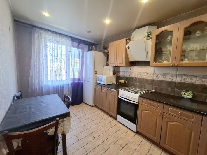 Продам 3к чешку Тополь 2 - фото 1