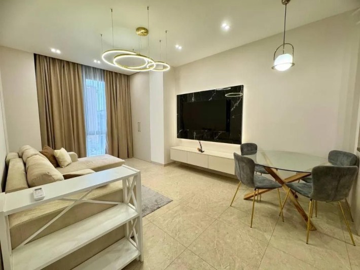 Продам 2х квартиру ЖК Женева, центр - фото 1