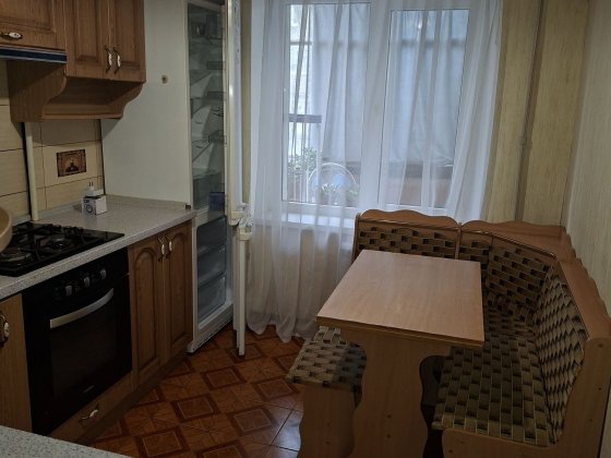 Продам квартиру вул.Квартальна буд .4а кв 7 Днепр