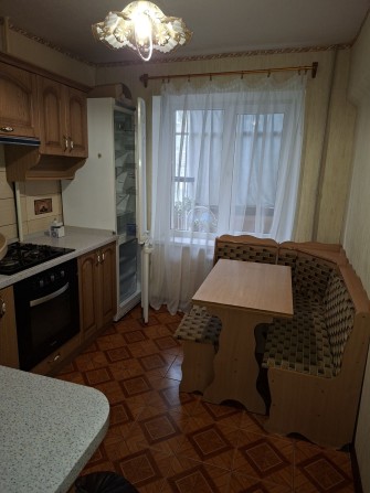 Продам квартиру вул.Квартальна буд .4а кв 7 - фото 1
