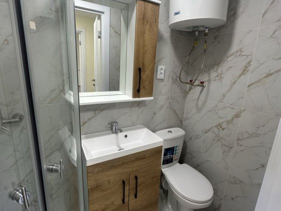 Продаж 1 кім Миколаївка , 36 м.кв, 2 поверх Кропивницкий