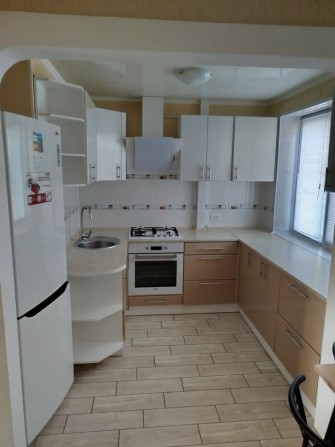 Продам 2 кімнатну квартиру - фото 1