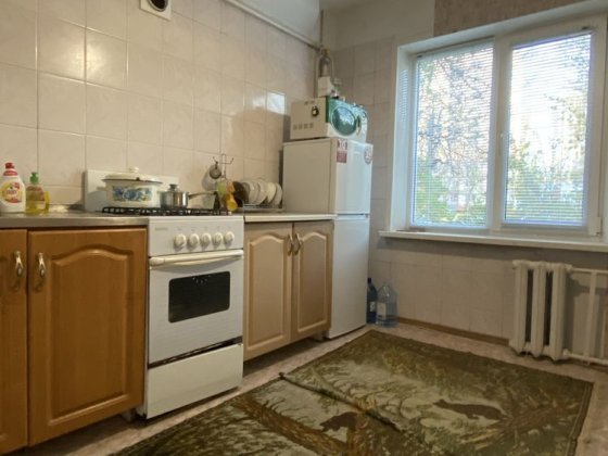 Продам 2 х квартиру  бульвар Строителей Запорожье